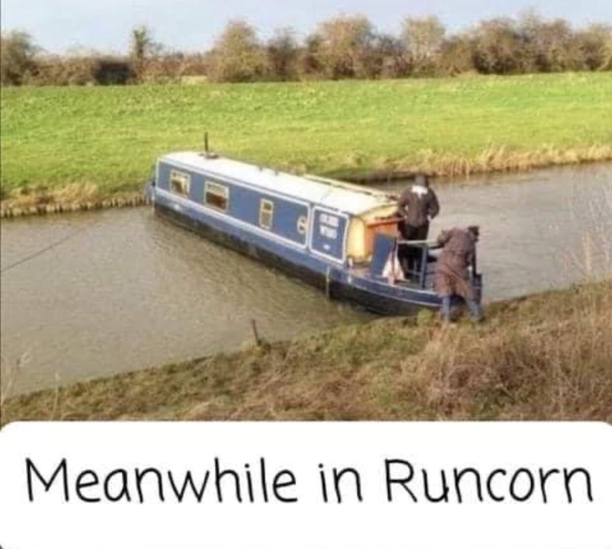 Lordaxminister's tweet photo. @snellyradio doesn’t just happen on the Suez Canal 😂 https://t.co/7QJnqhOTMk