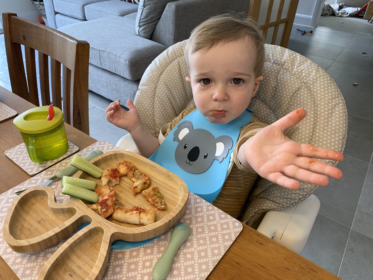 TheOrmerod's tweet photo. Nice touch @WilliamsRacing @pizzapilgrims. Now ready for the start of my 19th season in F1! #pizzainthepost https://t.co/1Z3xo1jIJy