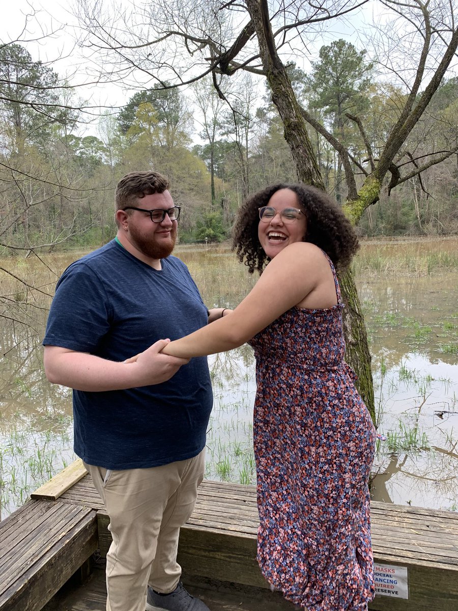 _lavenderica's tweet photo. aaron &amp; i are getting married!!!!! https://t.co/YInam1Kmeh