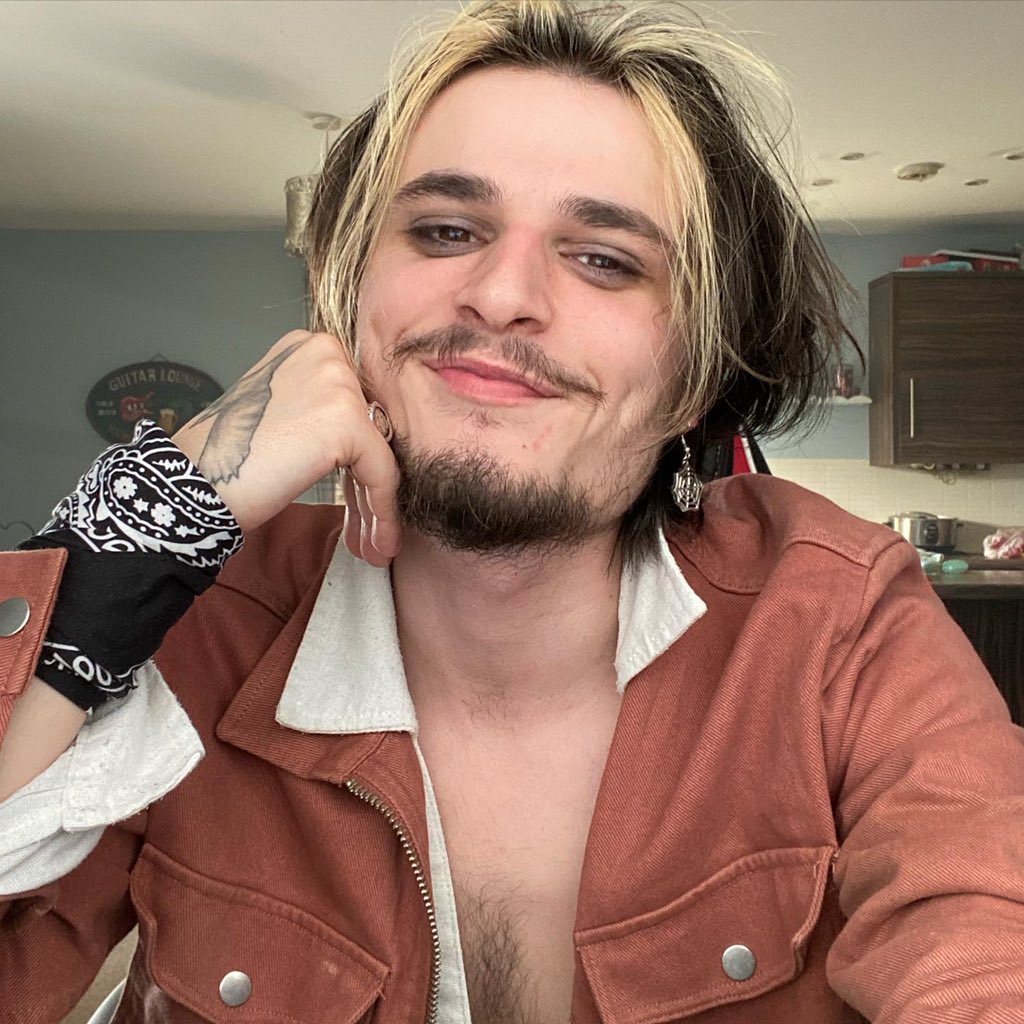 Smile it’s Saturday !!!!!
YOUR 👏DOING 👏 GREAT !!!! 
YOURE BEAUTIFUL!!!