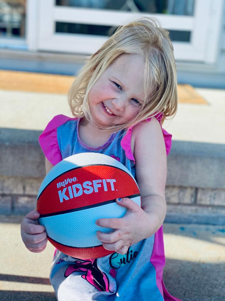 kidsfitwellness's tweet photo. As we near the end of the March Snackness tournament, don't forget to submit your own challenge bracket to receive a mini KidsFit basketball! ๐ Download a bracket here: https://t.co/qMlQkb4104
#hyveekidsfit #challengeaccepted #marchsnackness https://t.co/dAs4O9qwDz
