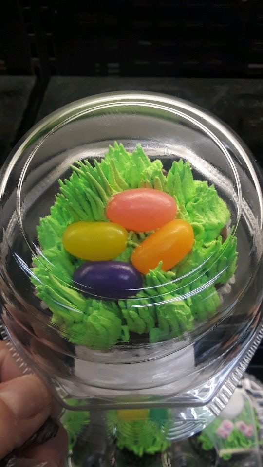 AdamsMarkets's tweet photo. Our stores are kicking it into high gear to have everything you need for a #HoppyEaster 🐰 especially our bakeries! 🧁 Check out these awesome #EasterGoodies from Tatiana in #Milford, Nikki in #Lisbon and Jocelyn in #Shelton! 🍰 
#WhoNeedsRealFoodWhenYouHaveDessert https://t.co/06wUAzPXYb