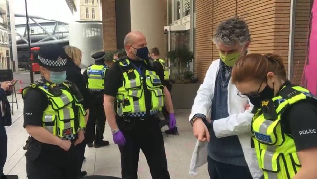 Scientists are now sitting in police cells for speaking truth to power.

We encourage scientists and the general public to rise up in non-violent civil disobedience before it's too late.

#ScientistRebellion #ClimateAction #ExtinctionRebellion

@CharlieJGardner @MikeLW90
