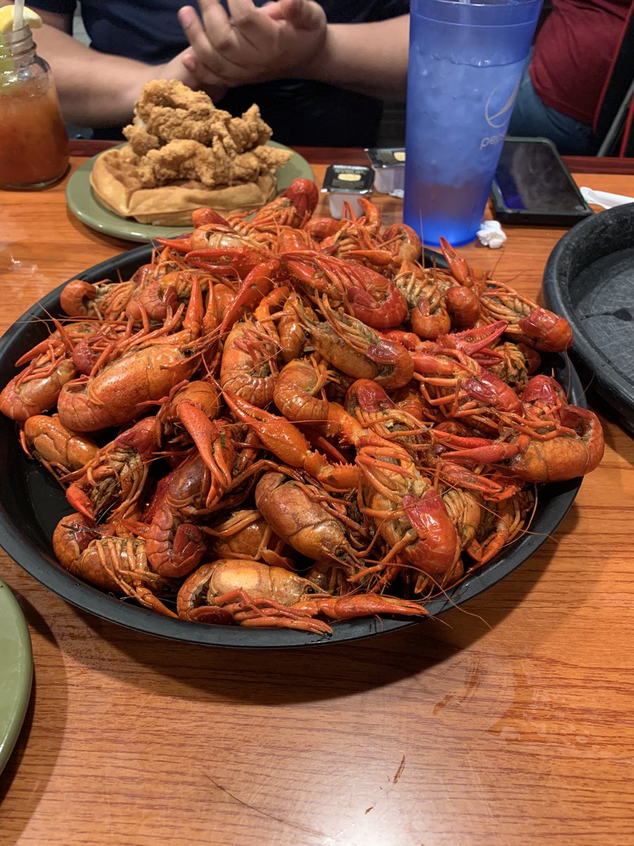 Great food  crawfish gator meet omelette with cheese grits!!!