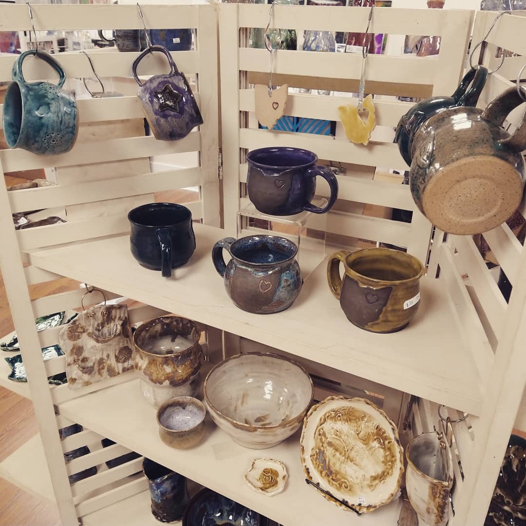 upfrontartspace's tweet photo. Beautiful selection of pottery at our shop! Support Ohio artists by shopping at Up Front Art Space! #cfalls #cuyahogafalls #ohioartists #shoplocal #pottery #customframing #dtcf https://t.co/Cd2ObsA9kz