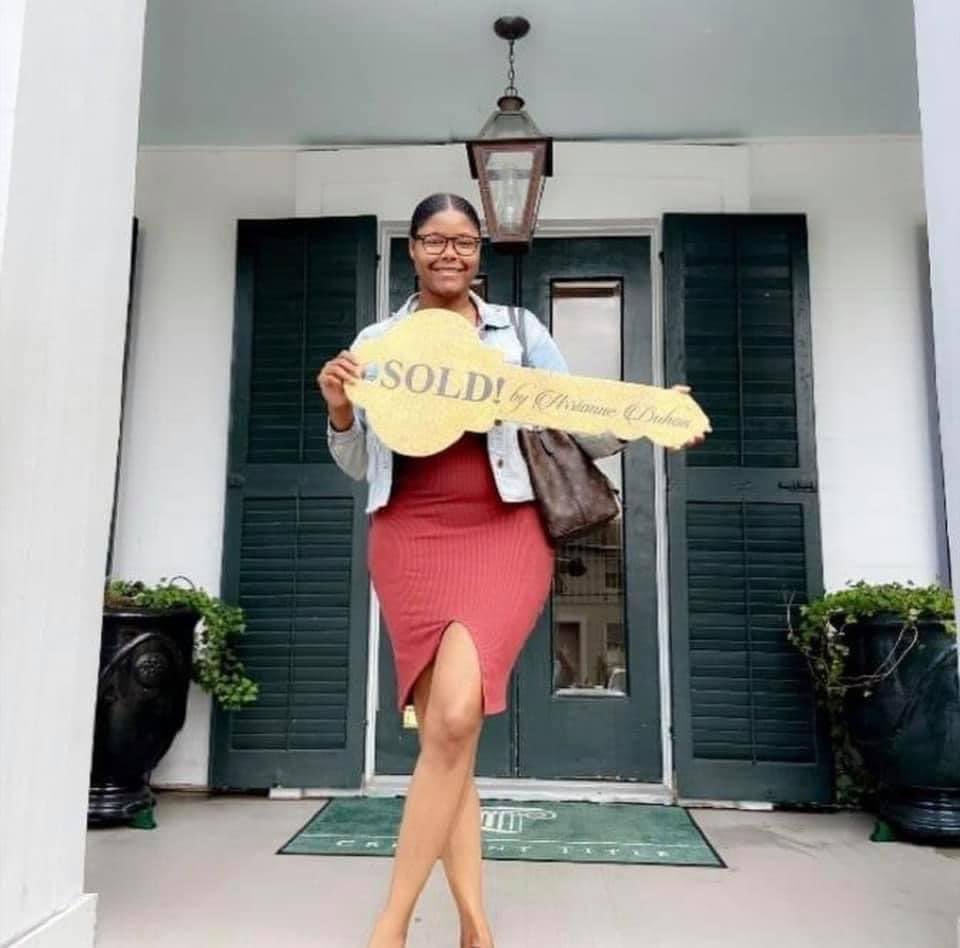 SandersBeale's tweet photo. Big Congratulations, New Home Owner ‼️ 

🏆 Real people, real results, Congratulations 🙌🏽

She increased her credit 155 points 

Who else wants to change their credit score?

Let me help you get closer with the credit scores You Need to get approved

Inbox Me or Comment "CREDIT” https://t.co/2VtXx4zqAR
