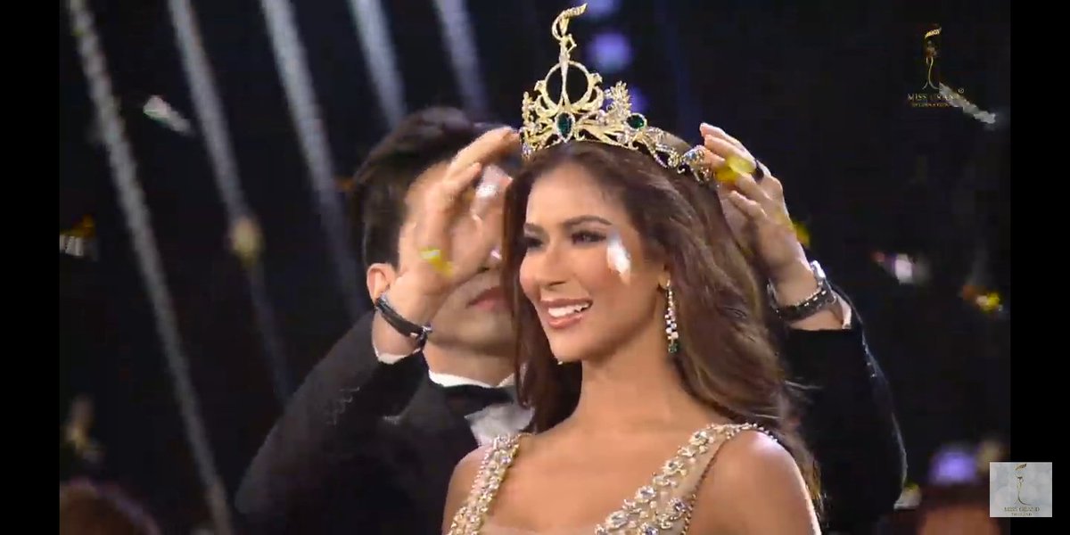 marianismmm's tweet photo. THE BESTEST MISS GRAND INTERNATIONAL WE NEVER HAD. PERIODDTTTT!!!!!!  #PhilippinesForMGICrown
#InaaSAMnaGintongKorona 
#MissGrandInternational https://t.co/VsAAzX5KaD