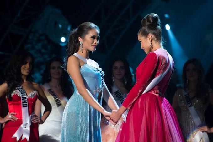 VolleyPilipinas's tweet photo. SAKET! Two queens who were robbed of the crown...

Miss Universe 2012 vs USA
Janine Tugonon

Miss Grand International 2020 vs USA
Samantha Bernardo

👸🏻🇵🇭

#InaaSAMnaGintongKorona
#MissGrandInternational2020
#PhilippinesForMGICrown https://t.co/5BJ4iJEJw2