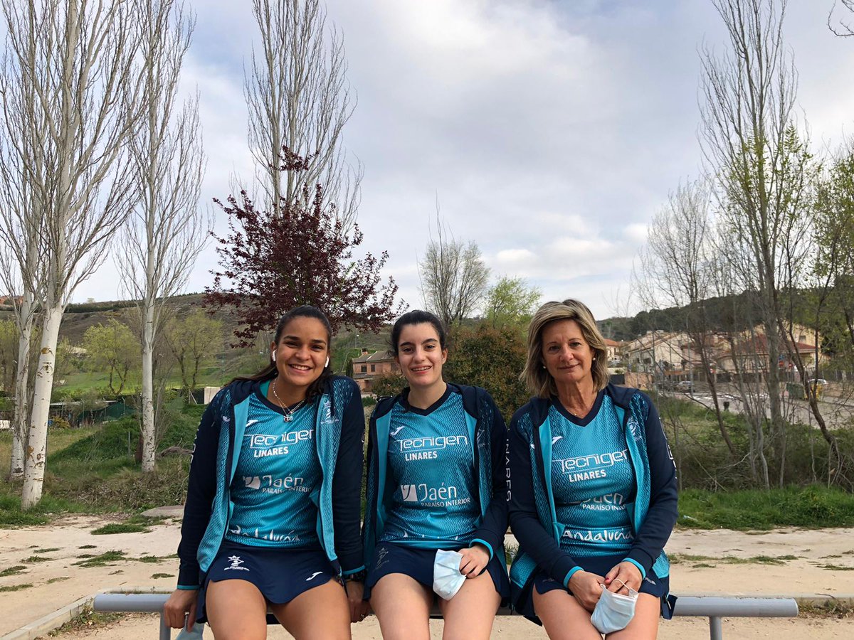 linaresdeporte's tweet photo. El conjunto femenino del @TM_Linares  que milita en la División Honor Femenina consigue vencer 5-1 ante el Ucam Cartagena. https://t.co/JkT8B4YjtZ