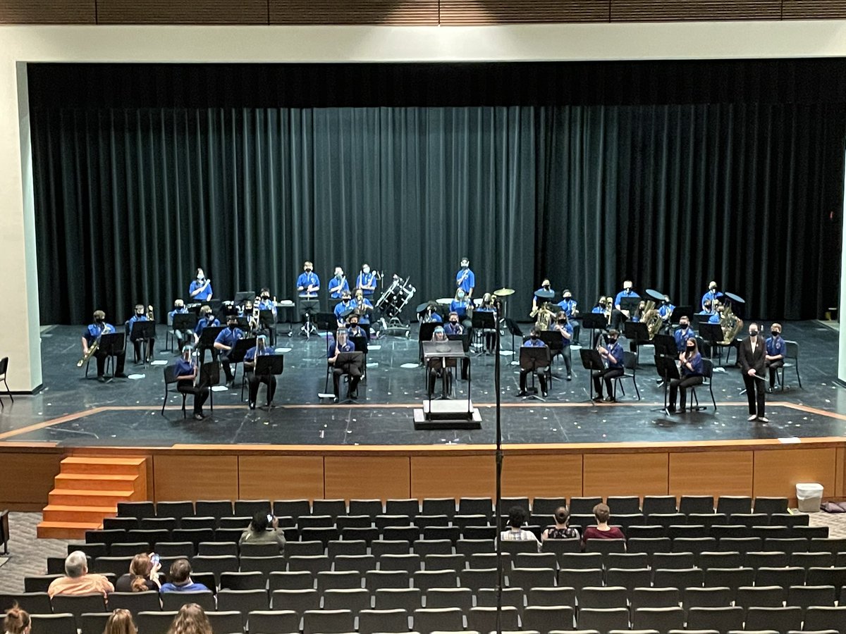 WaysideBands's tweet image. Congratulations to Honor Band and Symphonic Band for their PHENOMENAL performances at UIL Concert and Sightreading today! You made your directors proud. @BoswellBandGold @BoswellDrumline @wildcats_wms @EMSISD @EMSISDFineArts