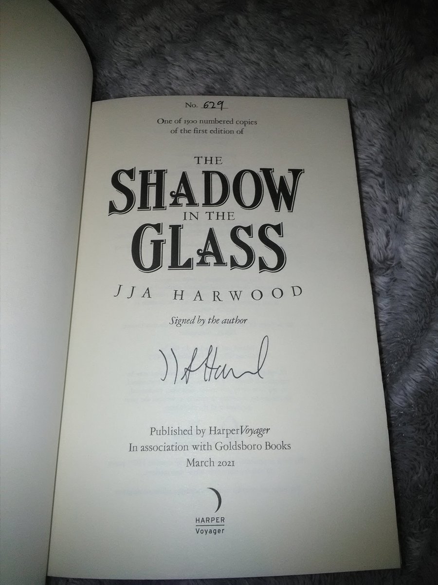Joeyt1234's tweet photo. Got my first @GoldsboroBooks #GSFF limited edition subscription book today. #ShadowInTheGlass by @JJAHarwood. It's beautiful. Loving the clocks at the start of each chapter. Thank you. https://t.co/tGnSs5BlsE