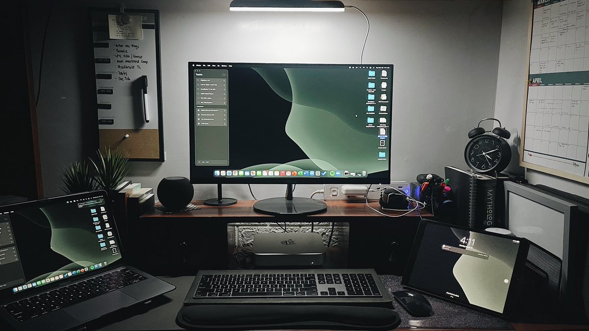 irilian23's tweet image. I am so happy to reach this kind of cohesiveness. If you want it, manifest!  #MacMiniM1 #IpadAir #MacBookAir #iPhone12ProMax