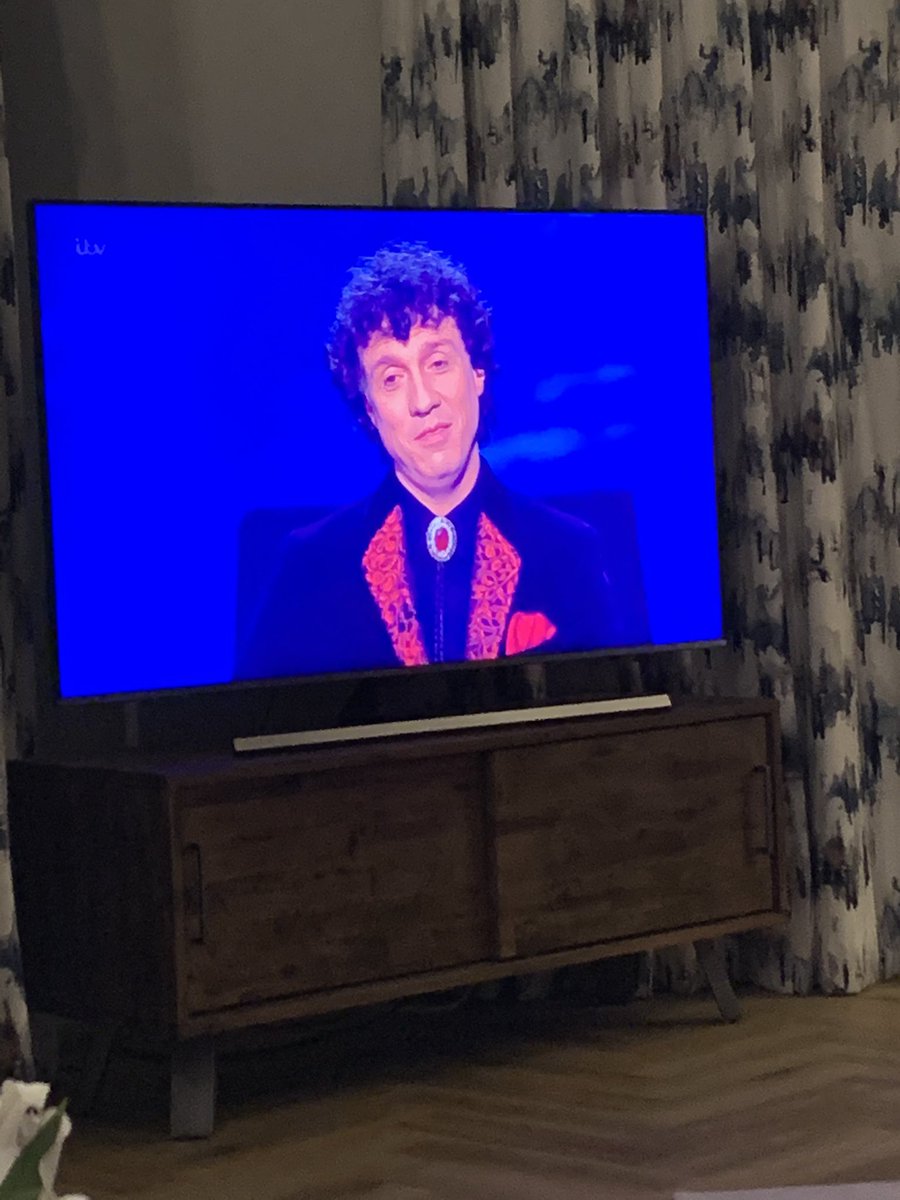 Sivs83's tweet photo. Didn’t realise Nick grimshaw was a chaser  #BeatTheChasers https://t.co/S2g3Ar0Twq