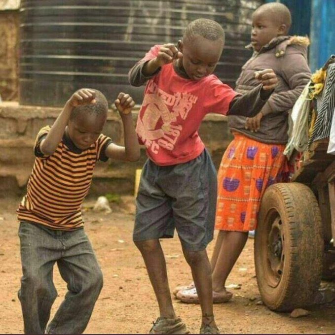 OgadjBash's tweet photo. Saturday night out live at @HeavenStarHotel is a boom joor! #OgadjBash is the life of the party.π―π―π―π₯π₯π₯π₯ https://t.co/Sc9gPlUmYG