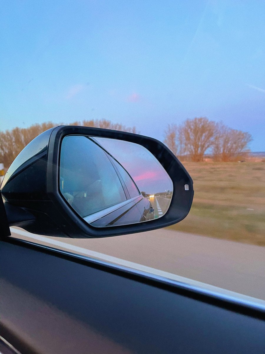 🌙 nat tweet media