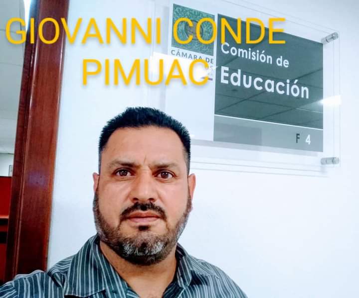 Giovanni Conde  PRESIDENTE DE VIGILANCIA PIMUAC.
En Cámara de Diputados - H. Congreso de la Unión  con el Lic.  Carlos Zarza Segura Secretario técnico de la Comisión de Educación.
Dónde se expuso la problemática actual tal como la regularización de teachers PRONI.