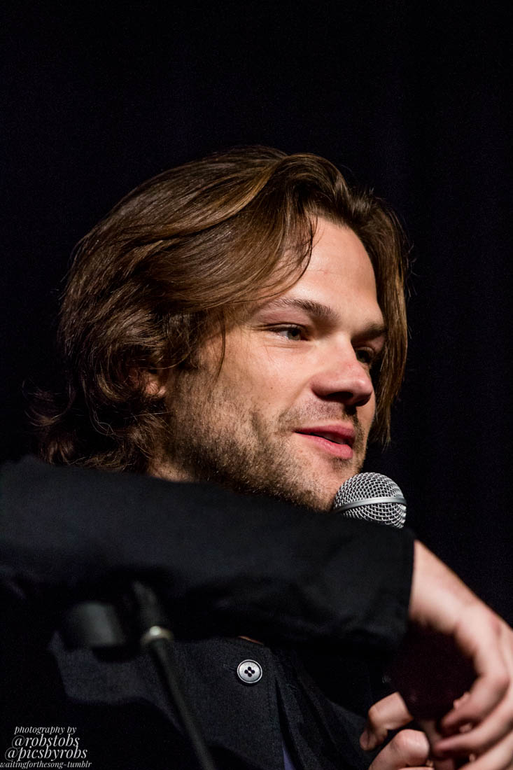 picsbyrobs's tweet photo. .@jarpad β Salute to Supernatural Nashville 2016 #nashcon #nashcon2016 #spnnash #jaredpadalecki https://t.co/A6nw9cIJB9