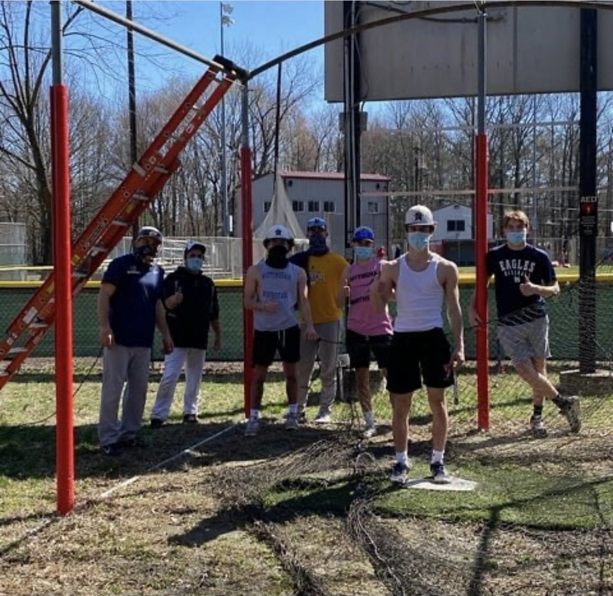MrsDawnWhiteNHS's tweet image. GREAT JOB TO OUR NORTHSTARS TODAY!! COACH IACONO AND OUR BASEBALL TEAM ALONG WITH KEY CLUB AND NATIONAL HONOR SOCIETY DOING SOME SPRING CLEANUP AT HTRBA!! #ONEHAMILTON #AFAMILYUNITED @htrba_little_league @HTSD_Nottingham @WeAreHTSD @CoachIacono