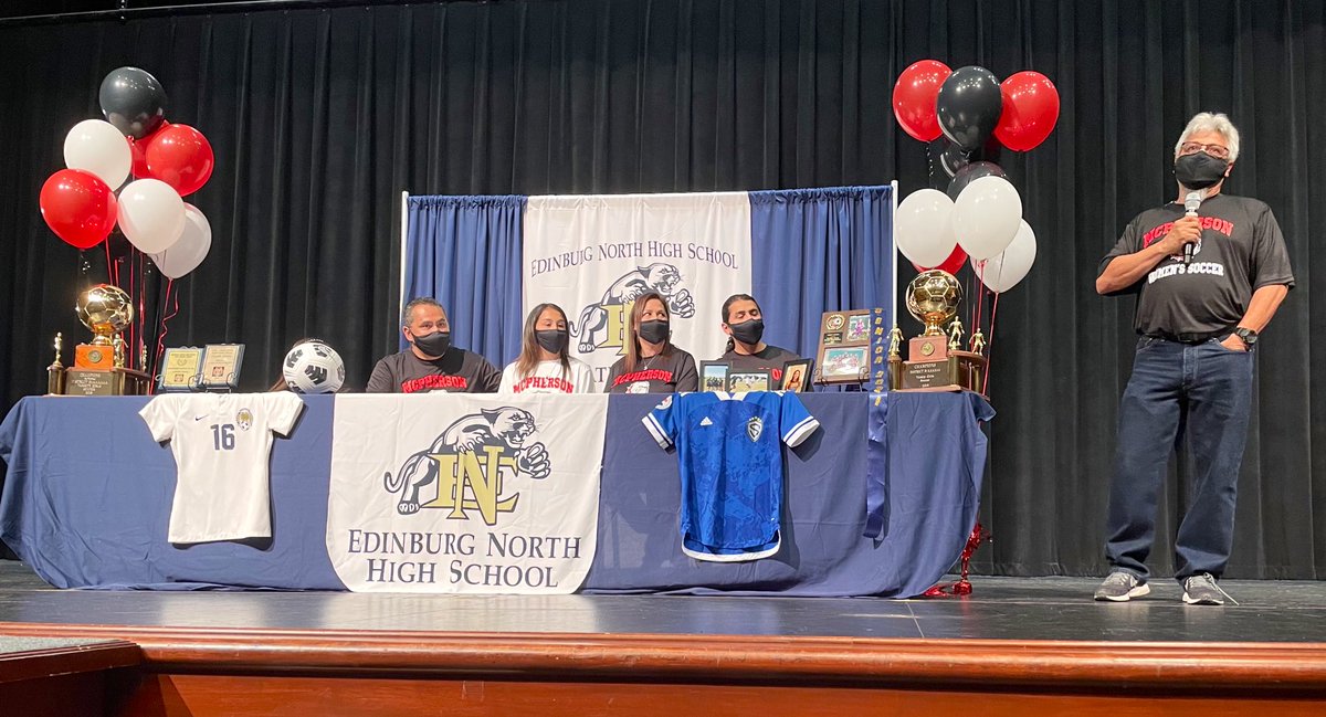 cougars_at's tweet photo. There’s many people that support an athlete along their athletic journey. Once they reach their dream of signing to play onto the next level, you see just how happy everyone is for them. Congratulations to our very own Lizzette Loera for signing with McPherson College! #ENHSAT https://t.co/XsHdTCGcx3
