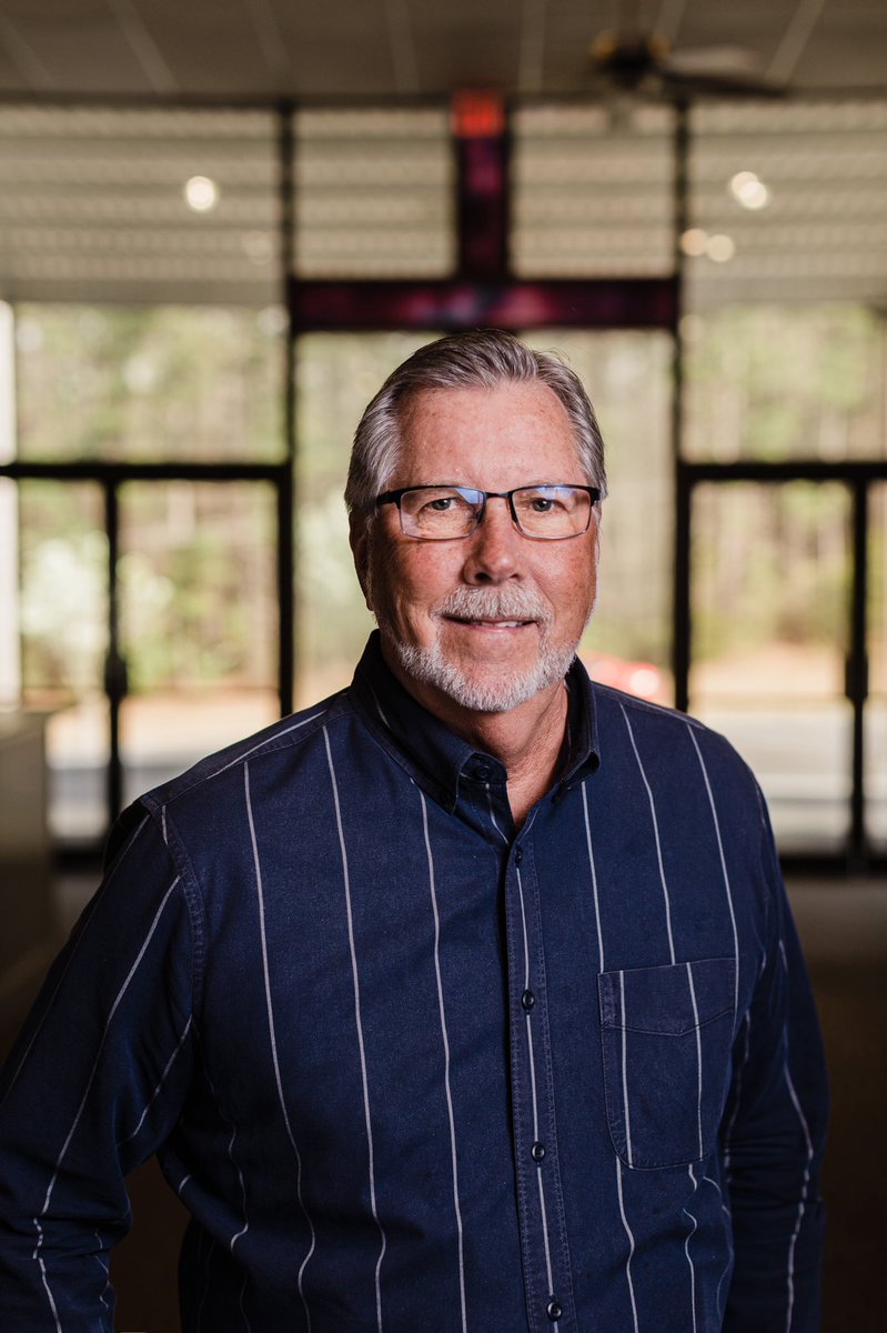 EaglesWayChurch's tweet photo. Happy 70th Birthday, Pastor Buren! Thank you for leading us and loving us so well. We love you right back. https://t.co/Kwj8Fhyt0q