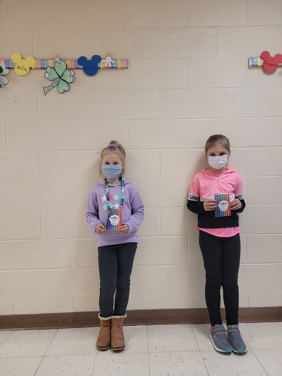 aozog4's tweet photo. Congratulations to my EDI students for perfect or almost perfect attendance! I'm so proud of you! Thank you Mrs. Aqel for providing little incentives for them! @BrodnickiSchool @ISD109 @ELL109 https://t.co/0hBQeqMo9f