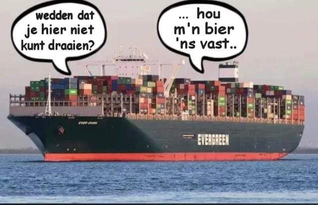 Tebco1971's tweet photo. #suezkanaal #EVERGIVEN #Evergreen #Suez https://t.co/sZzN8M6FHU