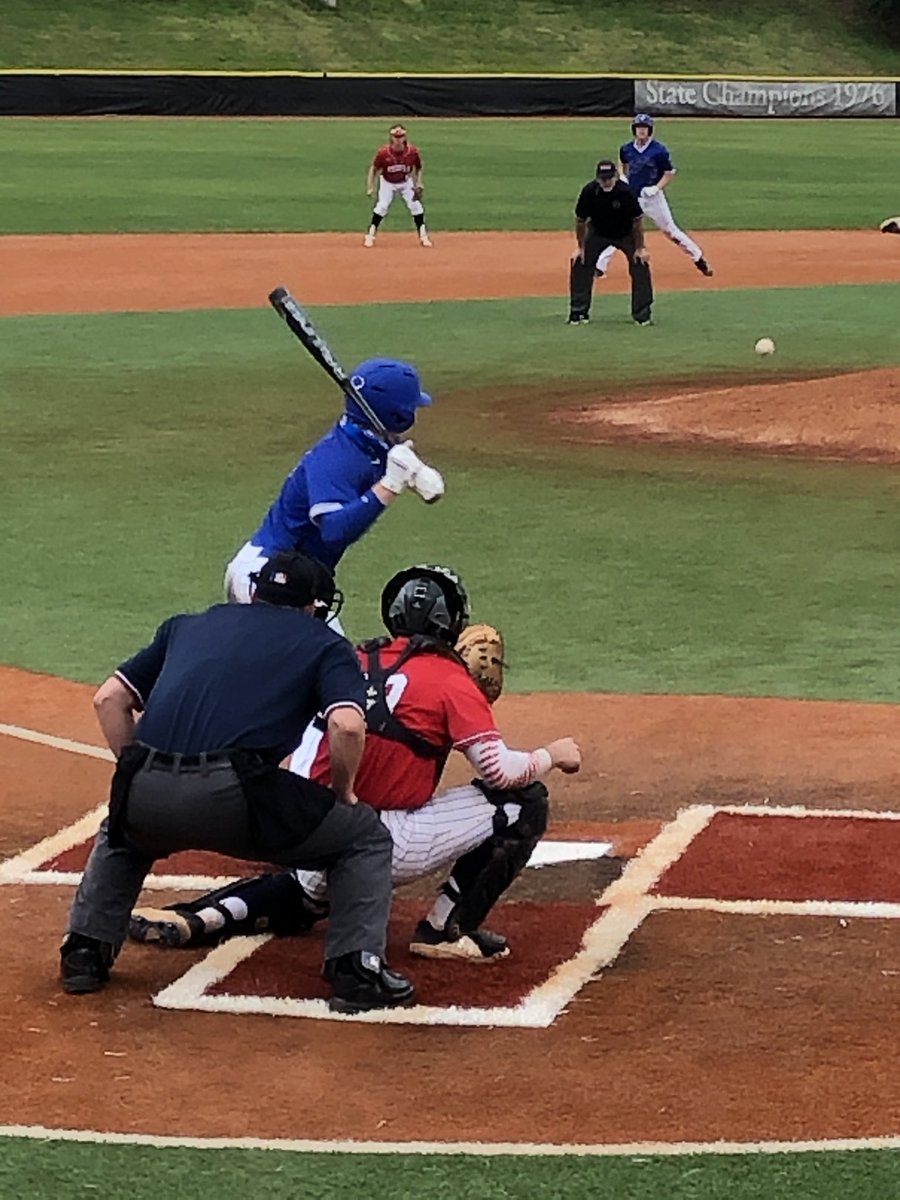 McCallieSports's tweet photo. B6: Austin Breedlove singles home William Baker who tripled in the inning to get @McCallieBseball on the board. Bessemer (AL) 2, Blue Tornado 1. https://t.co/jvg0UdvtM4