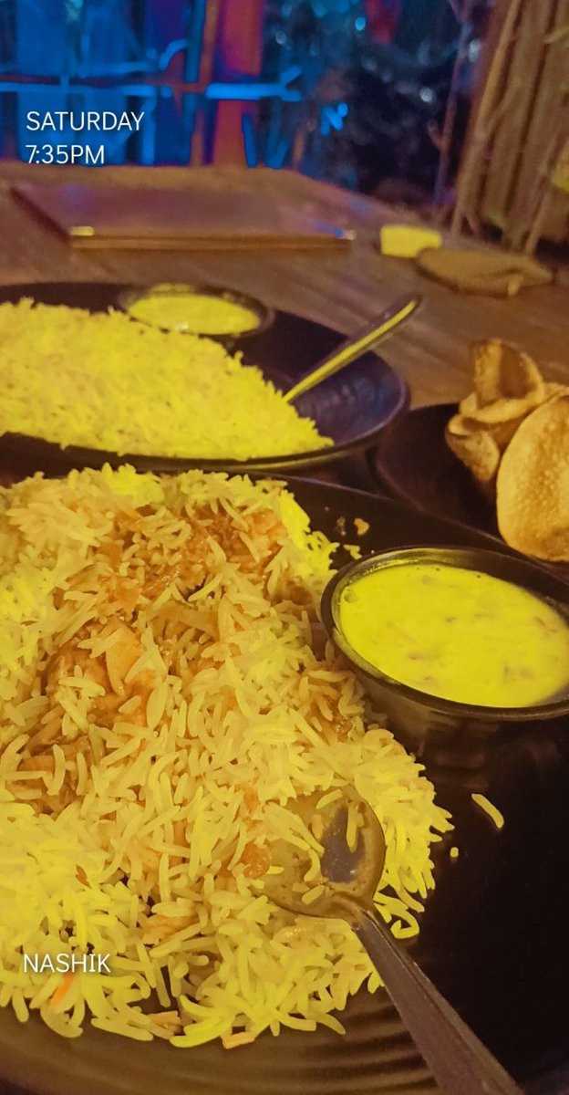 SumitCh67150882's tweet photo. Had a great evening at #nashik city❤️ with @maharashtradarbar food !! https://t.co/3KoVyTBcqi