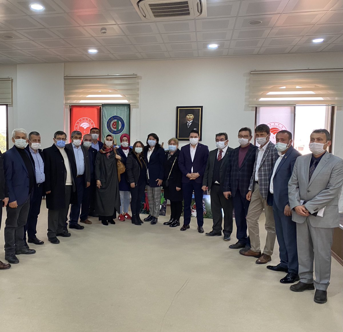 CanakkaleYenice's tweet photo. #Yenice #Kırmızı #Biberi 🌶 #Coğrafi #İşaret Tanıtım toplantısı Kaymakamlığımız Konferans Salonunda yapıldı.

@CanakkaleGovTr
@TC_icisleri 
@suleymansoylu 
@muhteremince 
@musagoktas_ 
@jiskenderoglu https://t.co/HHfWtMp0X5