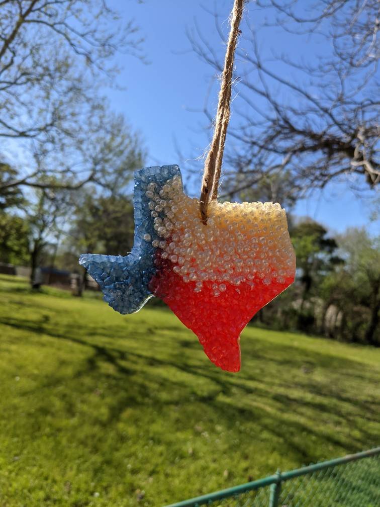 Amb3r_Panda's tweet photo. Excited to share the latest addition to my #etsy shop: Texas Car Freshie https://t.co/1apuuIyKNN
#SmallBusinessSaturday #SmallBusinesses #carfreshies #texascarfreshie #etsyshop #etsysale #etsystore #love #beauty #supportsmallbusiness https://t.co/Yip6nFwRAF