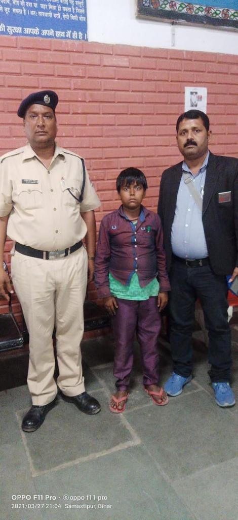 IRTCSOSPJ's tweet photo. @PMOIndia
@RailMinIndia
@PiyushGoyal
@IR_CRB
@GM_ECRly
@spjdivn
@srdcmspj
@pras_n05
@RailwayChildInd
@PTI_News
 @irtcso #TTEs_Saves_Children https://t.co/TTAr41bLzq