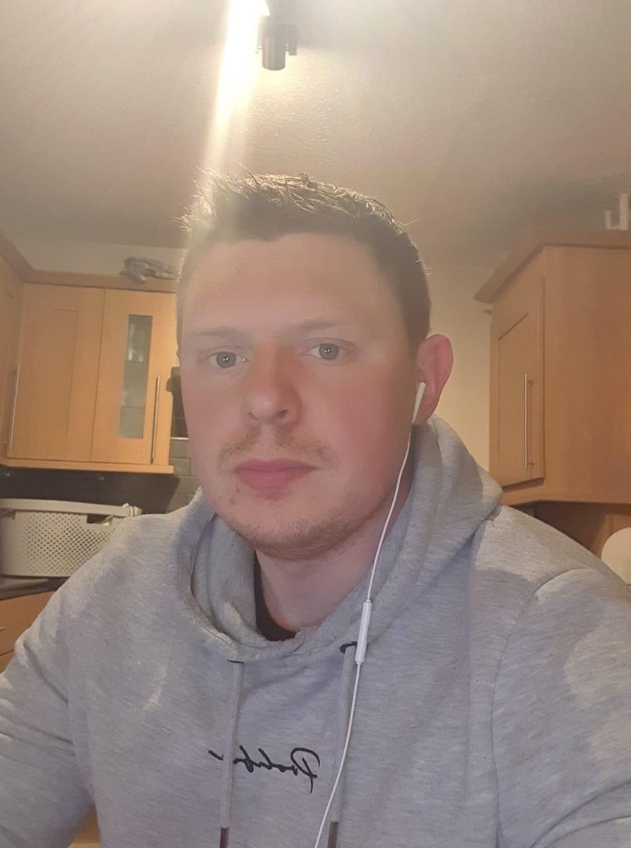 RedhouseFC's tweet photo. 📝Transfer News

Welcome pending the ink drying on the forms and sent to the league 

Brothers Daniel &amp; Jamie Axford

Dan recently been with Highworth Town ResAnd Jamie joins from Wroughton. 

We look forward to seeing them in the saturday strip alongside the sunday strip 

💛🖤 https://t.co/EdiEO6H5cj