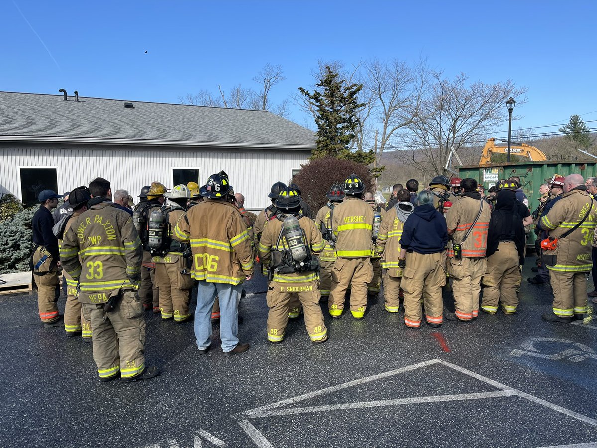EndersInsurance's tweet image. It was a beautiful morning for training at our office that we’ve called home for 20 years. We partnered with Linglestown Fire Company and surrounding firefighters for live training.