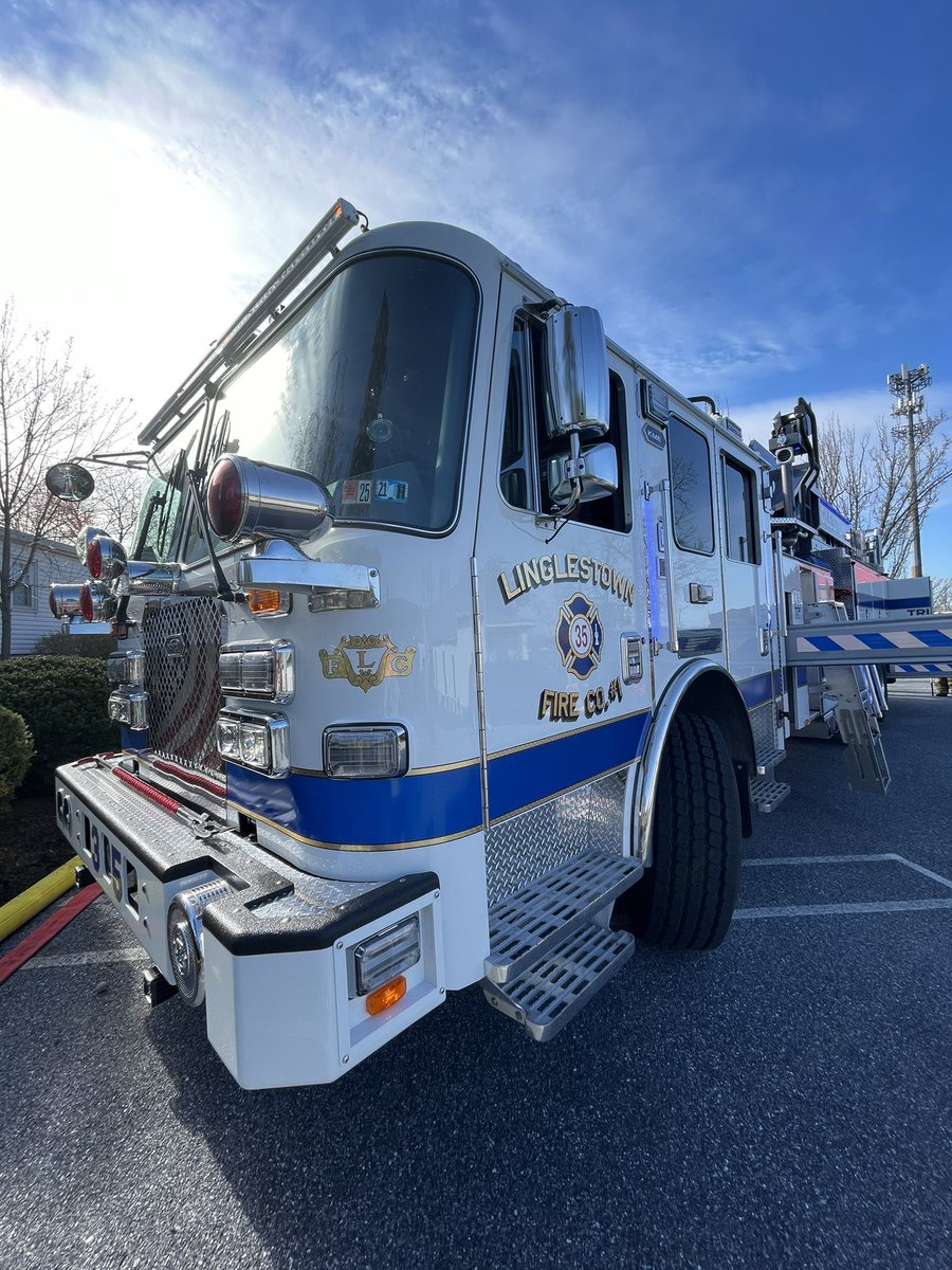 EndersInsurance's tweet image. It was a beautiful morning for training at our office that we’ve called home for 20 years. We partnered with Linglestown Fire Company and surrounding firefighters for live training.