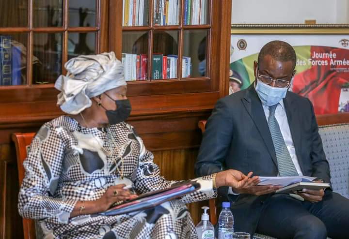 SecondePhase's tweet photo. Le Président Macky Sall a pris part à la 22ème session de la Conférence des Chefs d'Etat et de Gouvernement de l’UEMOA, en mode virtuel.
#Senegal #secondephase #kebetu https://t.co/dhDq8tw9ne