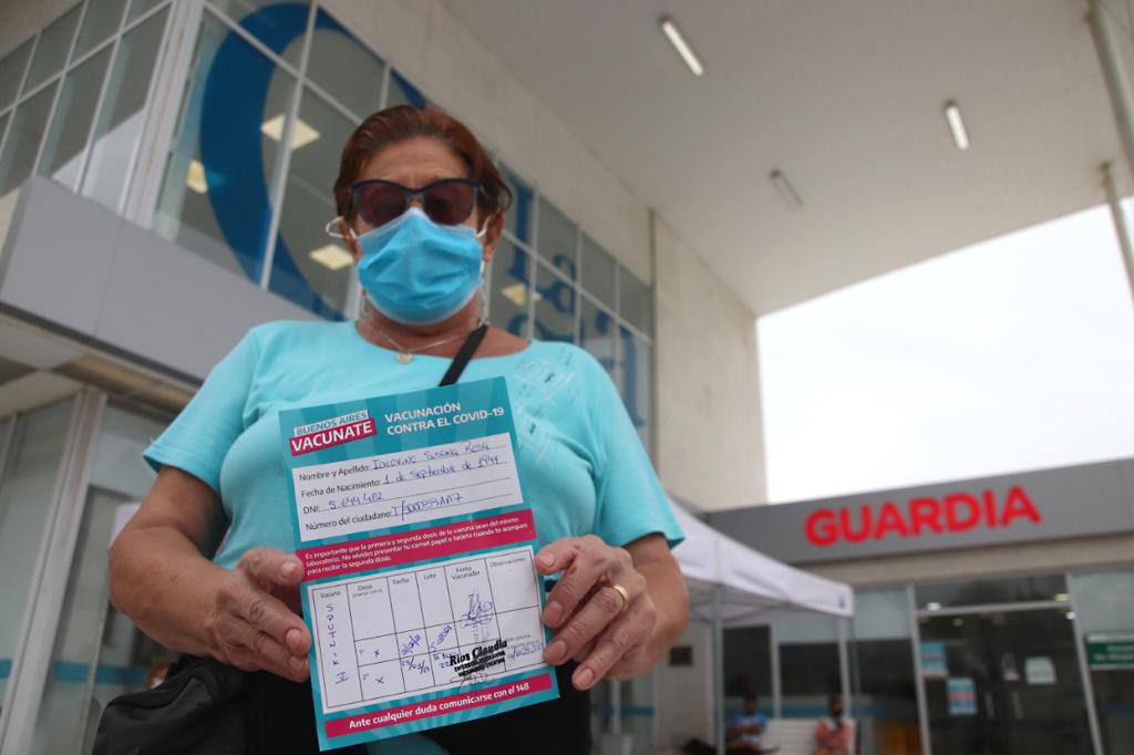 La vacuna sigue llegando a cada partido de la Provincia de Buenos Aires. 

Con mucha felicidad compartimos la vacunación de los y las vecinas del <a href="/PartidoLaCosta/">Partido de La Costa</a>, la campaña no se detiene💪.

¡Inscribite! 👉#BuenosAiresVacunate 
💻vacunatepba.gba.gob.ar 📲vacunatePBA.