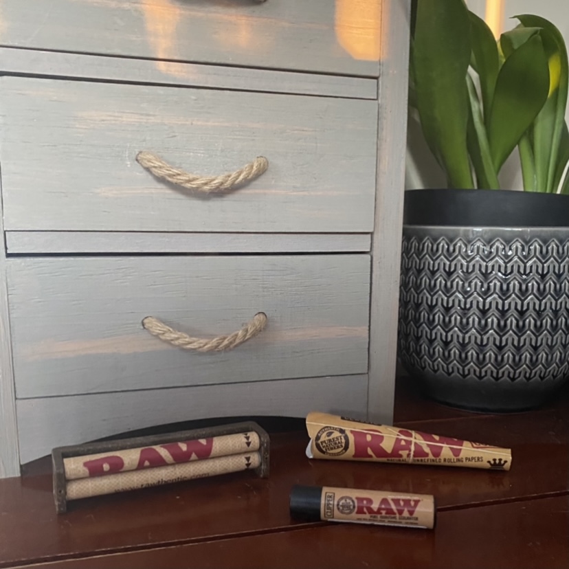 Cannamazoo_420's tweet photo. You can get all kinds of Raw and rolling gear here. Ask us about hemp wick!
#Cannamazoo #Czoo #ProvisioningCenter #Kalamazoo #Medicine #GoodBud #Patients #Michigan #Alternative #Family #Friends #CannabisSociety #Terpenes #CannabisCulture #CannabisMedicine #Flower #Raw #Hempwick https://t.co/vFMO1aDBJA
