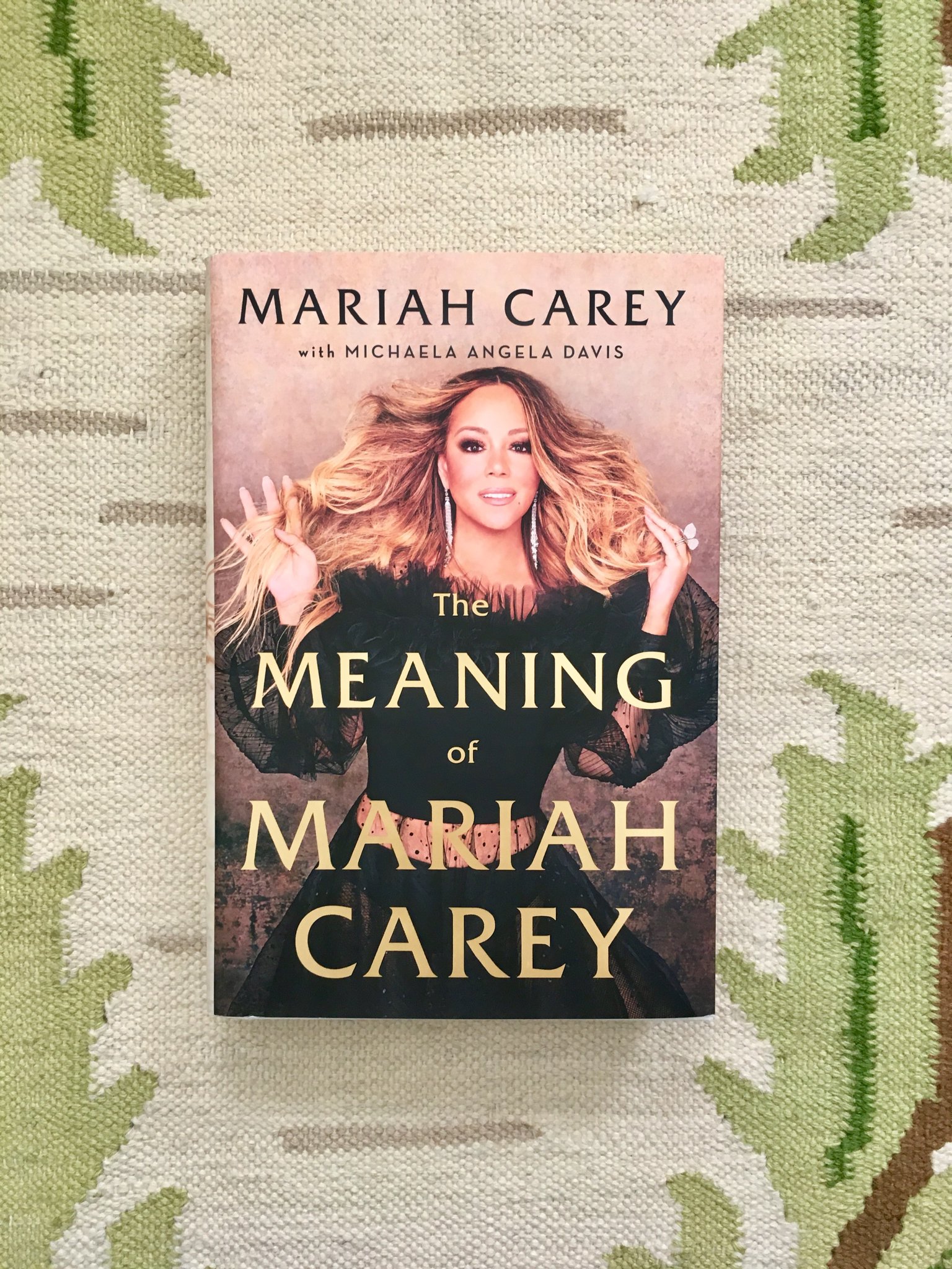 Wishing a happy birthday to our author Mariah Carey!  