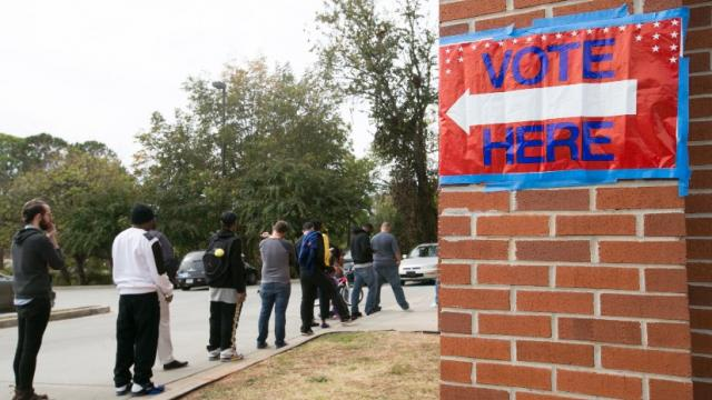 thehill's tweet photo. Georgia law makes it a crime to give food, water to people waiting to vote https://t.co/GbjFTOYFJV https://t.co/dvh0dbJ9LT