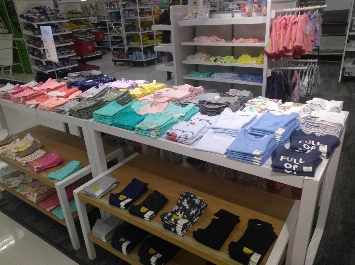 AlexandraLeeeee's tweet photo. @jeffreyddavis1 Style team at 2106 keeping it crispy... #Fitchplease #T2106 https://t.co/fWPogpL4si