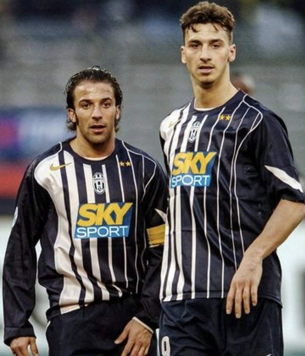 Gazzetta_Foot's tweet photo. Il était une fois la #Juve... #Delpierro #Zlatan #zlatanibrahimovic #Juventus https://t.co/HQU7iDRLdo