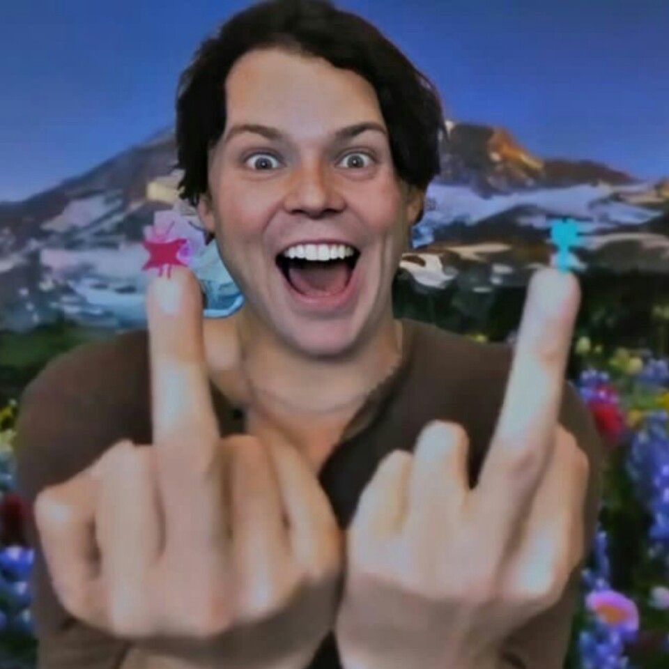 leavemebleedin's tweet image. sappiamo tuttx perché questa è una delle canzoni con il mv più bello 
#1YearOfCALM #StreamCALM #Wildflower