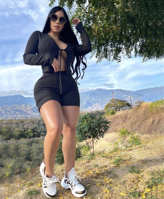 Hi Love? My Best content https://t.co/WWsiSvjd7E? https://t.co/SMy5SDRx9J