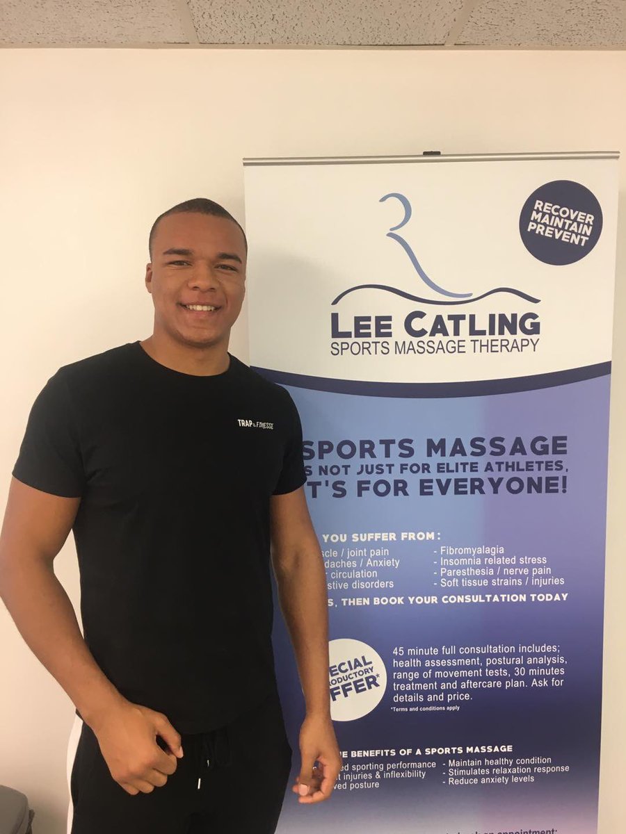LeeCatlingSMT's tweet photo. All the best to @Fabio_Wardley 💥
Big wins on the way for @Fabio_Wardley and @DillianWhyte 🥊🥊

Proud to be part of #teamwardley💥 

#fabiowardley #ipswich #boxing #heavyweight #heavyweightboxing #gilbraltar #rumbleontherock #sportsmassage #softtissuetherapy #englishheavyweight https://t.co/jScwdmSW3N