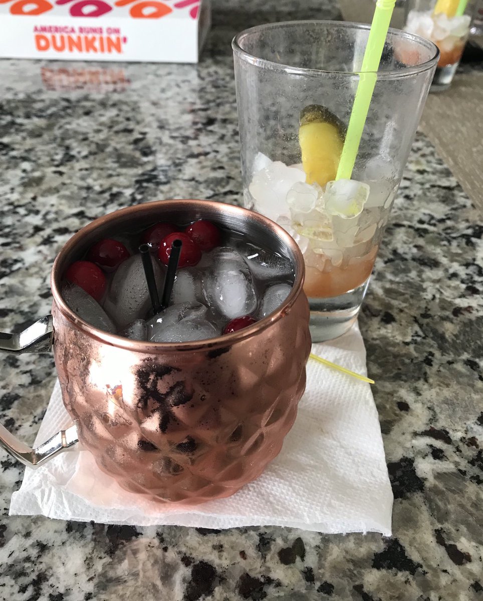 andrewyeoman2's tweet photo. #sundayfunday on a #saturday 😳😁 #cheers #wintermule https://t.co/UF1ijeAimO