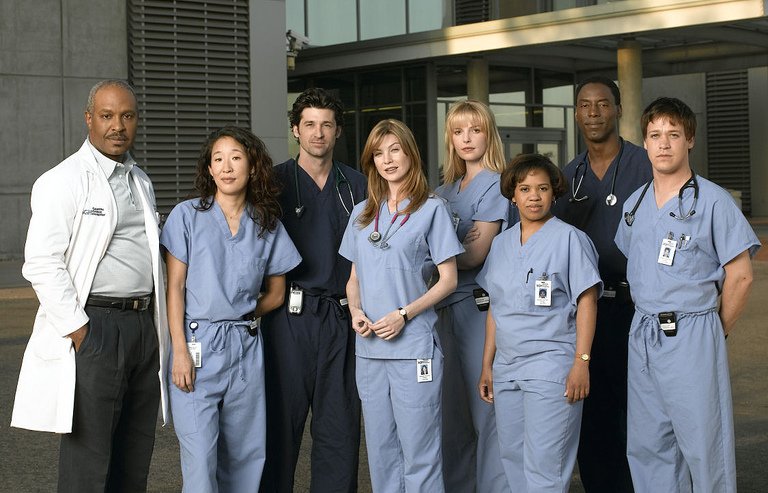 SeriesUpdateFR's tweet photo. Il y a 16 ans, la série Grey's Anatomy diffusait son premier épisode. https://t.co/eWxZFc36jl