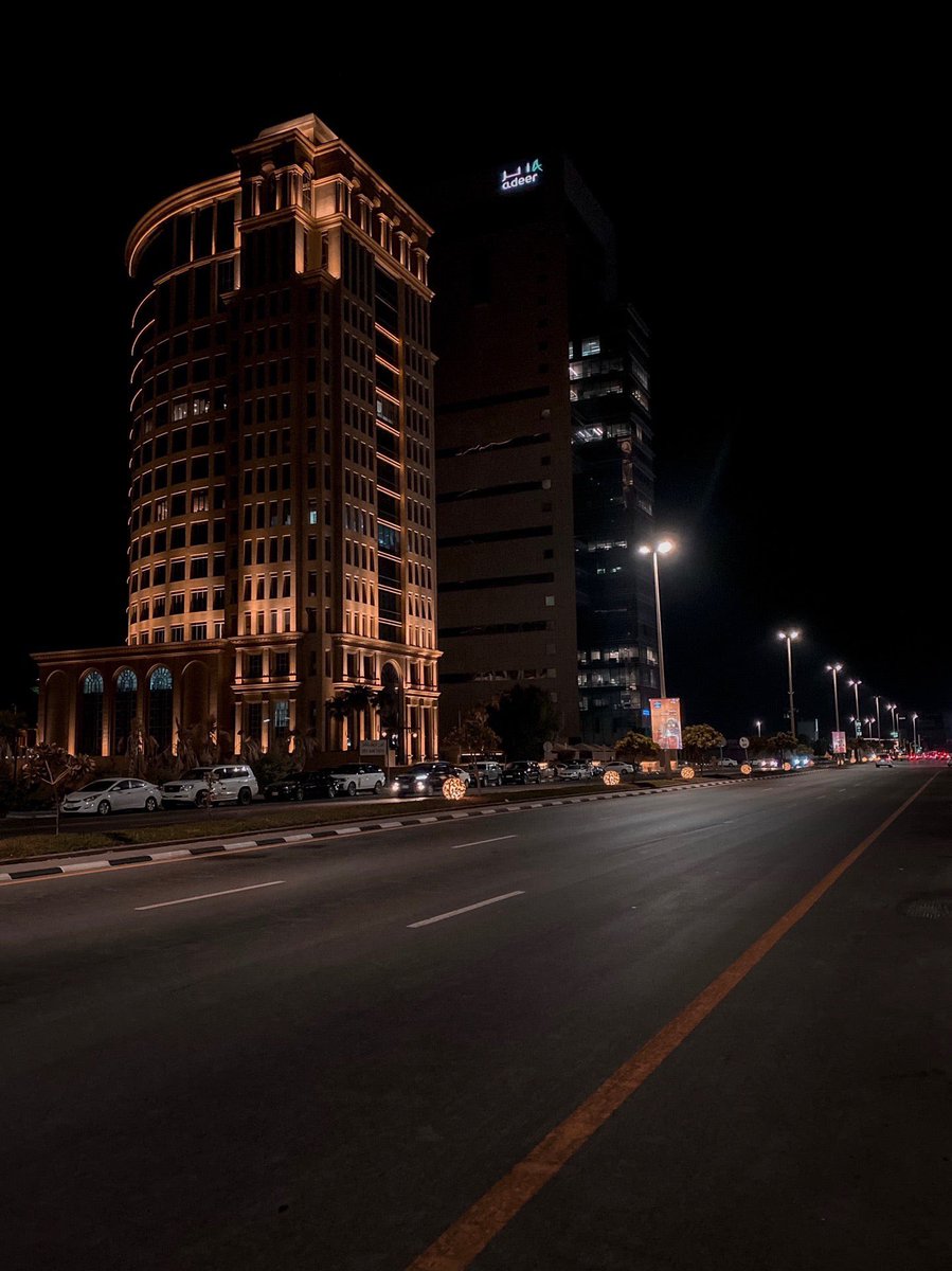 BanderSaud8800's tweet photo. #تصويري 
الخُبر
وعن جمالك ماقدرت أبعد و أتوب ❤️ https://t.co/WFJ9AQiXEp