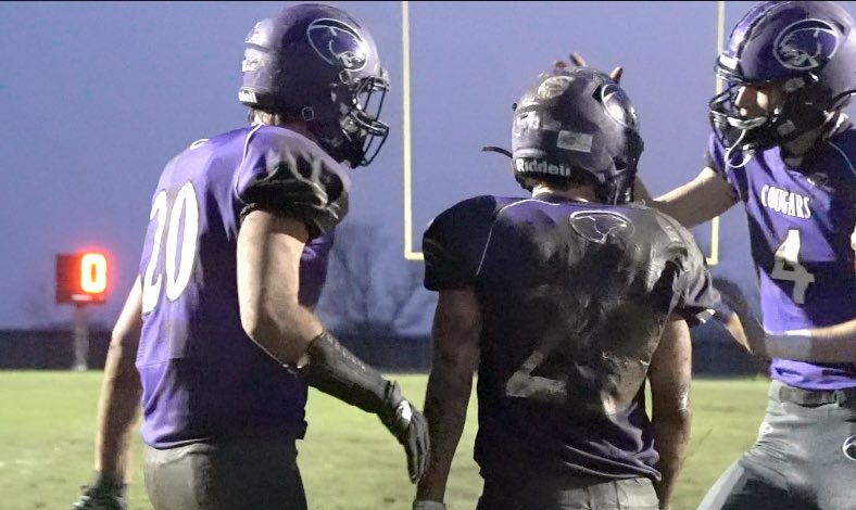 GSV_STL's tweet photo. COLUMBIA @ BREESE CENTRAL
Mud Bowl
Game goes down to final play!
Full game highlights⬇️
📺 https://t.co/SUVb8TrpIM https://t.co/mXzllXaEvS