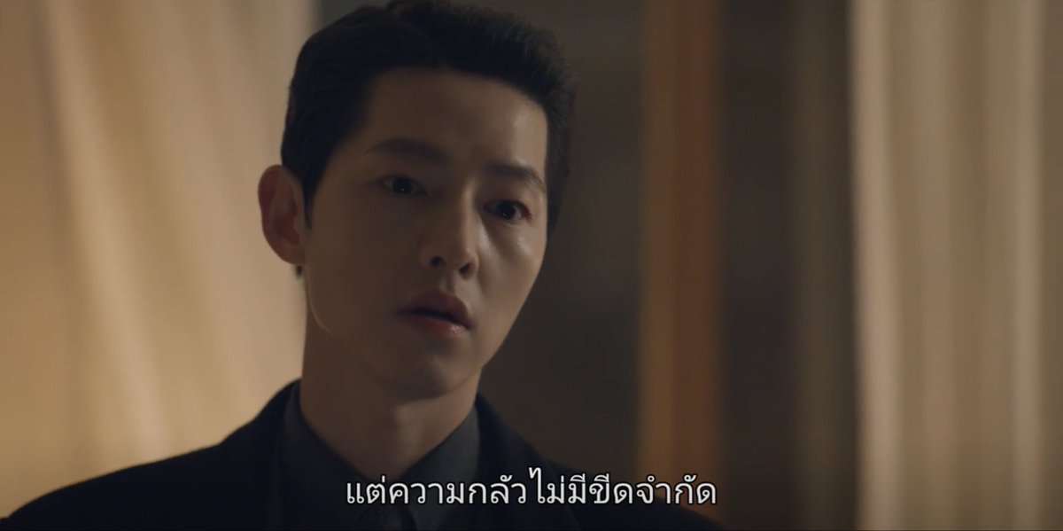 jeonthanJK's tweet photo. คำคมประจำสัปดาห์เสนอโดน วินเชนโซ่ กาซาโน “ความเจ็บปวดอาจจะมีขีดจำกัด แต่ความกลัวไม่มีขีดจำกัด” คนจริงมากพี่วิน ดาร์กได้โล่เรื่องเล่นกับจิตใจคนเนี่ยยกให้พี่แกเลย คนที่น่ากลัวที่สุดคือคนที่ไม่กลัวความตายนี่แหละ ชอบความหันไปแสยะยิ้มให้ลูกน้องตัวเองด้วยนะ #VincenzoEp11 #Vincenzo https://t.co/JJ4UAEoapS