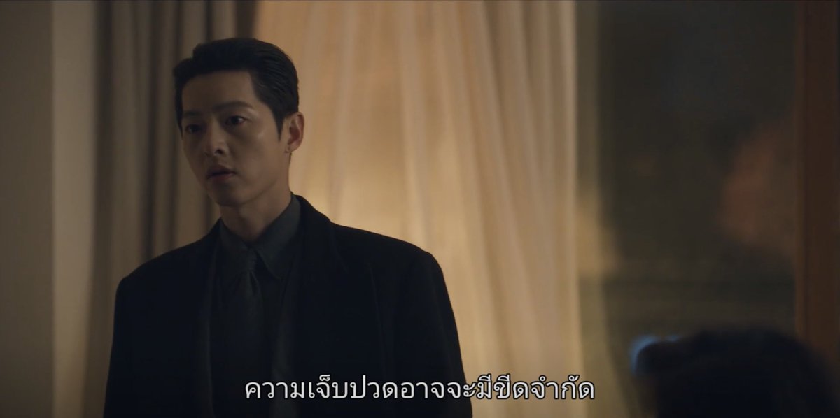 jeonthanJK's tweet photo. คำคมประจำสัปดาห์เสนอโดน วินเชนโซ่ กาซาโน “ความเจ็บปวดอาจจะมีขีดจำกัด แต่ความกลัวไม่มีขีดจำกัด” คนจริงมากพี่วิน ดาร์กได้โล่เรื่องเล่นกับจิตใจคนเนี่ยยกให้พี่แกเลย คนที่น่ากลัวที่สุดคือคนที่ไม่กลัวความตายนี่แหละ ชอบความหันไปแสยะยิ้มให้ลูกน้องตัวเองด้วยนะ #VincenzoEp11 #Vincenzo https://t.co/JJ4UAEoapS